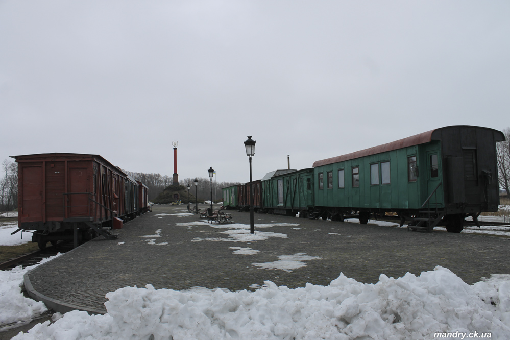 Меморіал пам'яті героїв Крут Крути