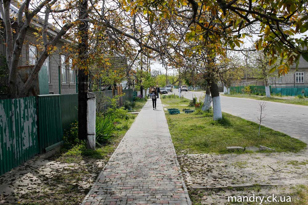 Вилково тротуарна плитка як в Черкасах Вилково тротуарна плитка як в Черкасах