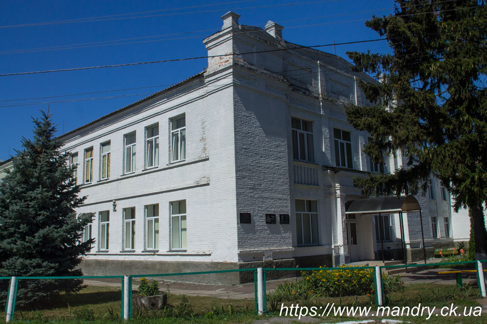 Коробівка школа Коробівка школа