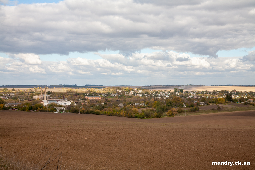 Іваньки вид на село